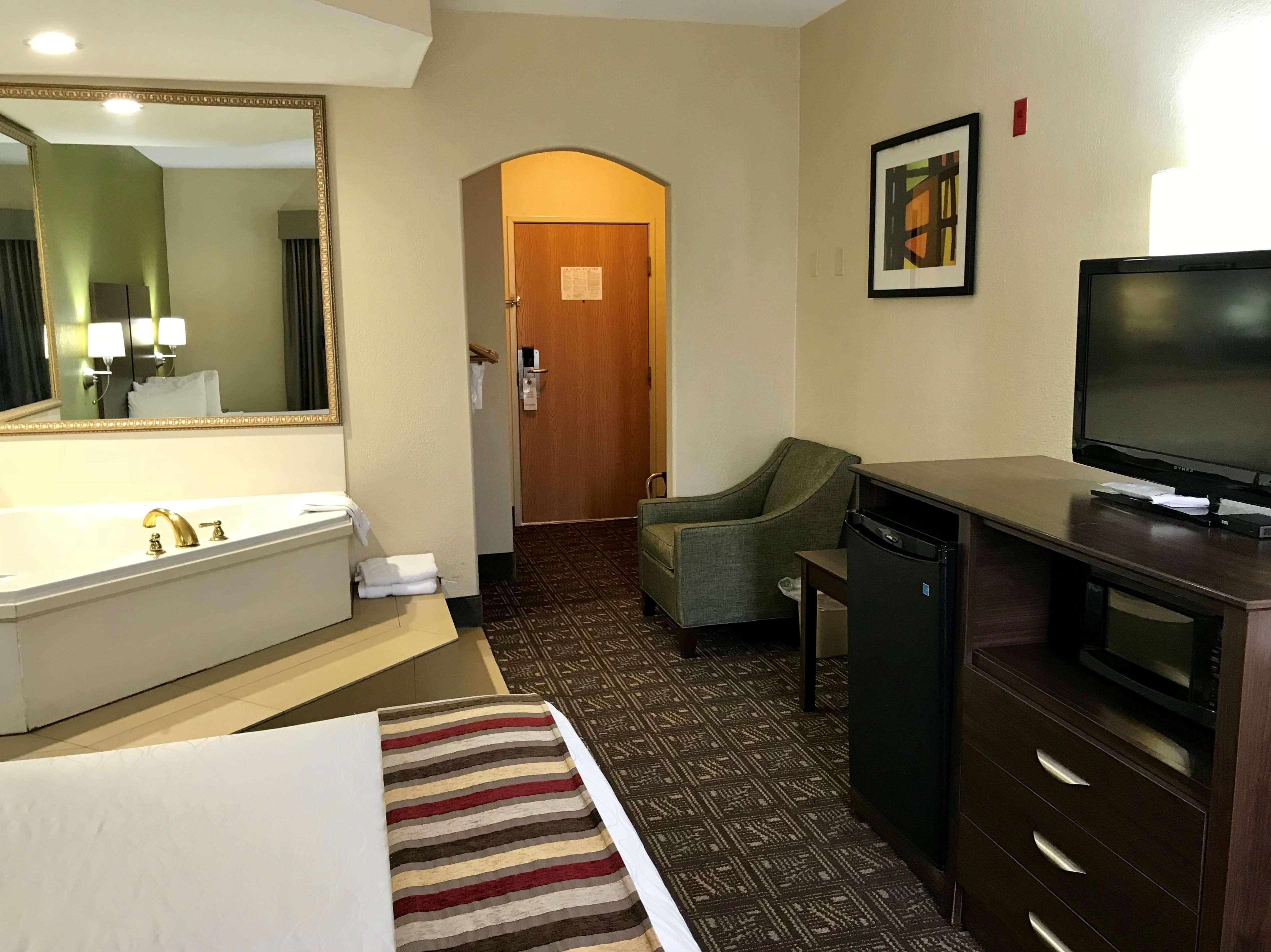 Best Western Rayne Inn Esterno foto