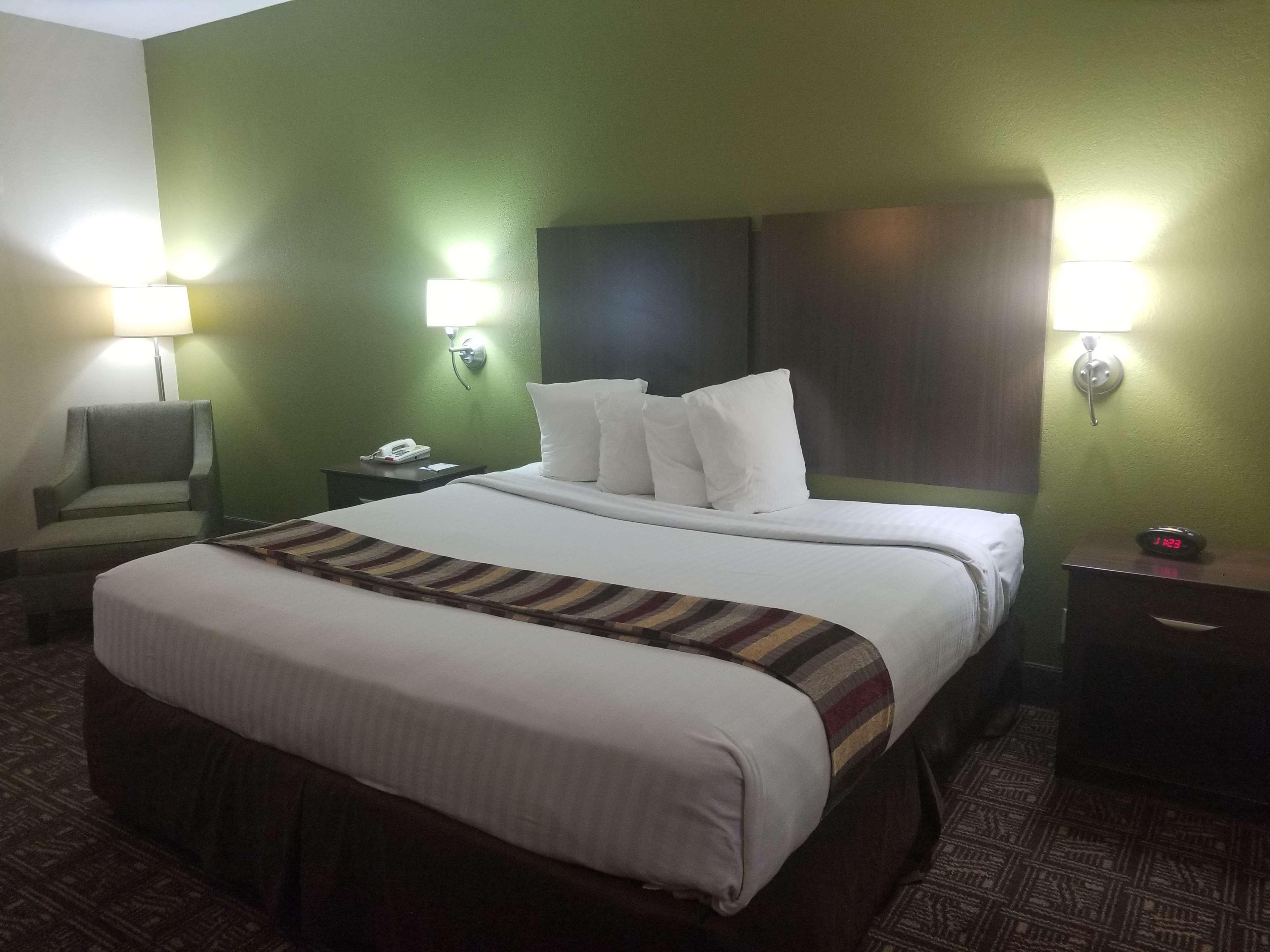 Best Western Rayne Inn Esterno foto