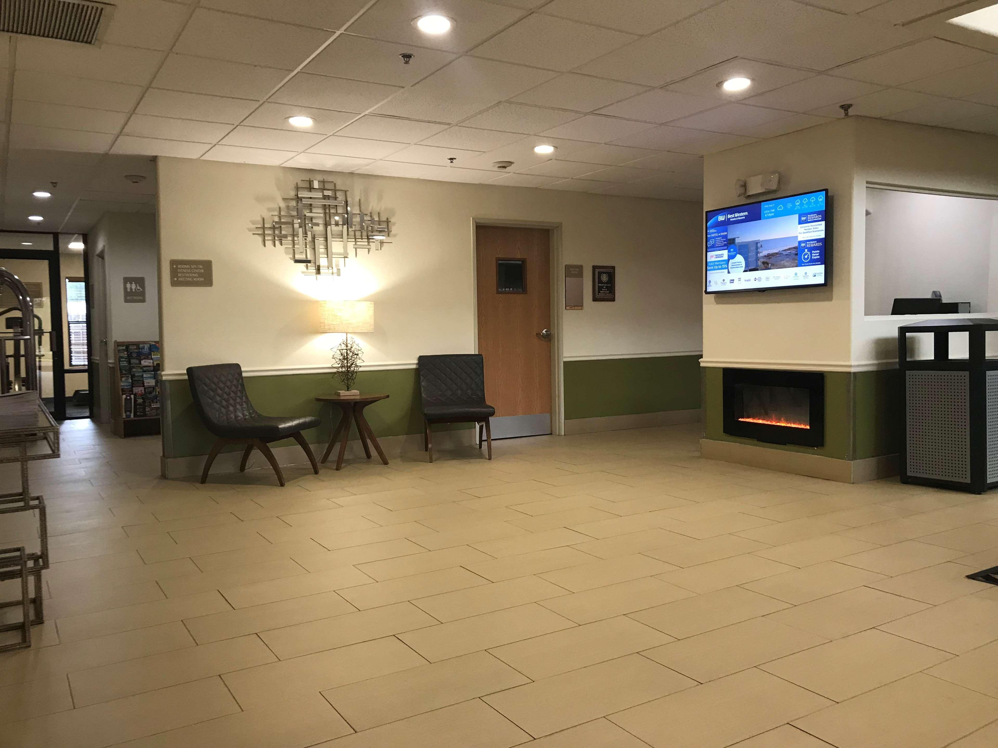 Best Western Rayne Inn Esterno foto