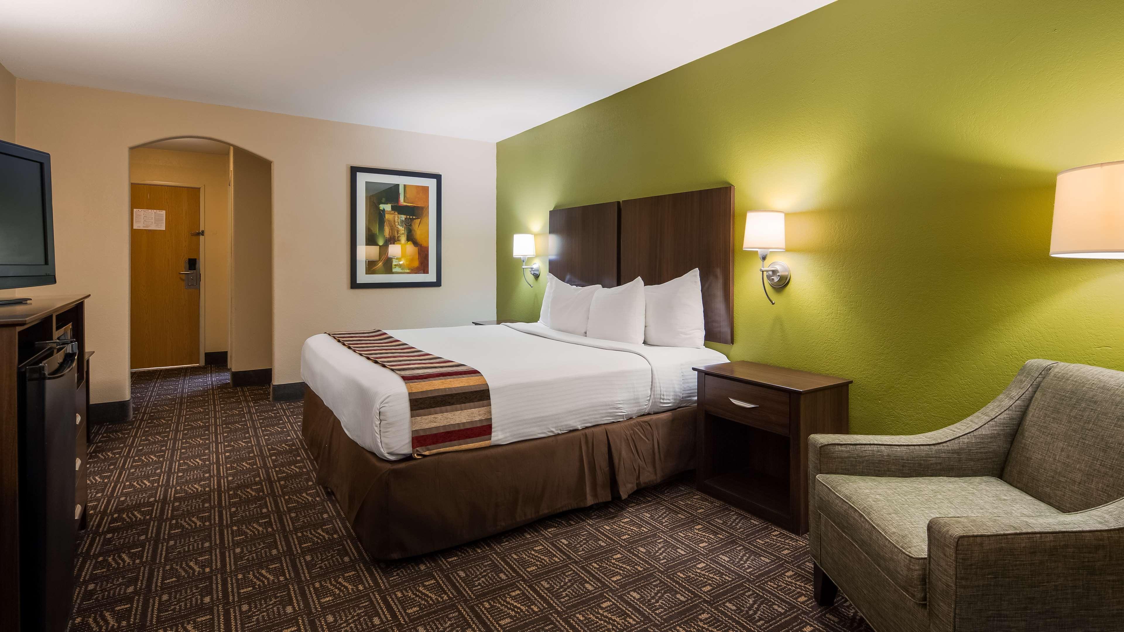 Best Western Rayne Inn Esterno foto