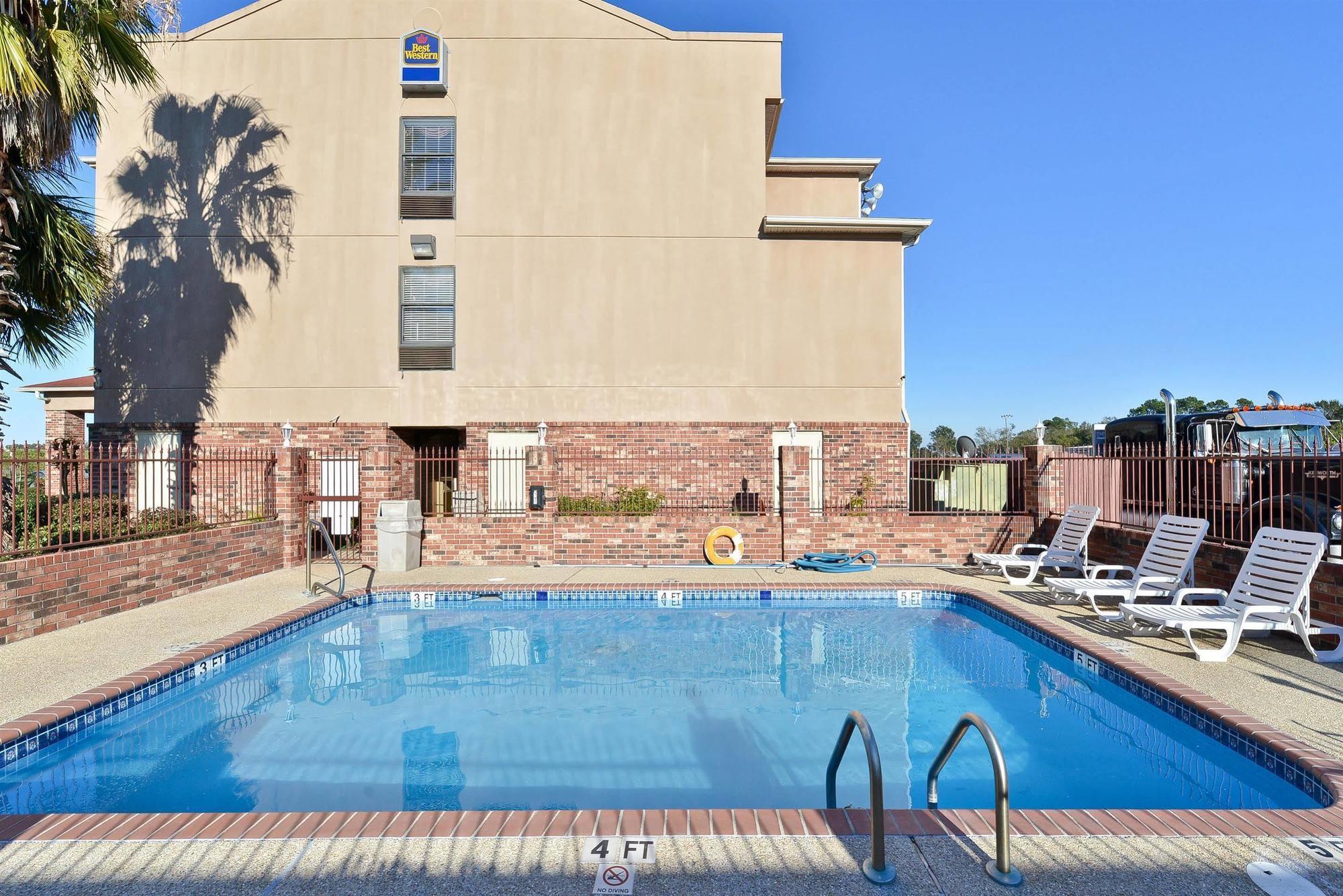 Best Western Rayne Inn Esterno foto