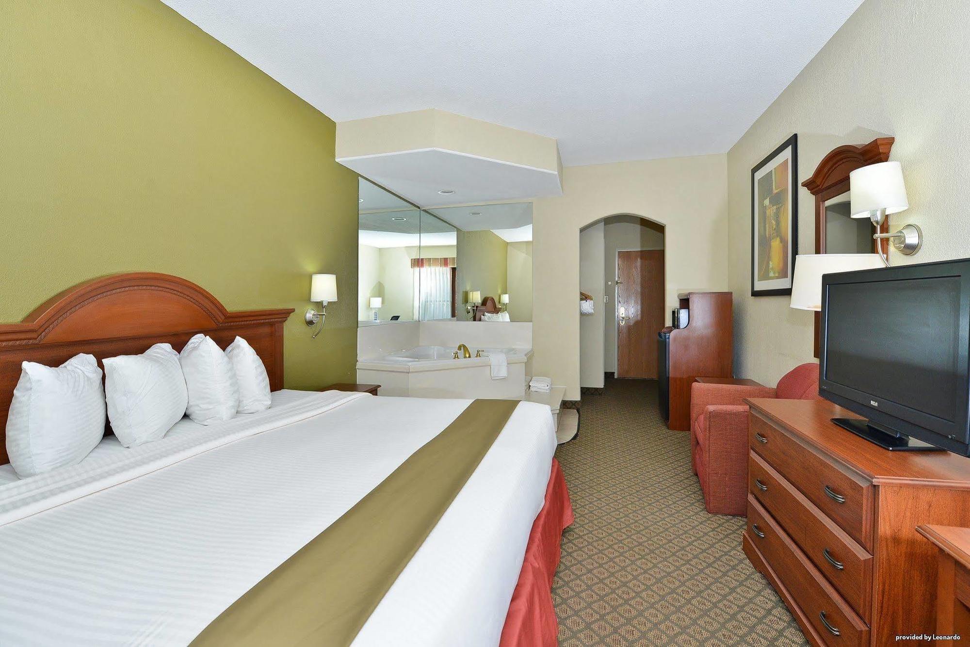 Best Western Rayne Inn Esterno foto